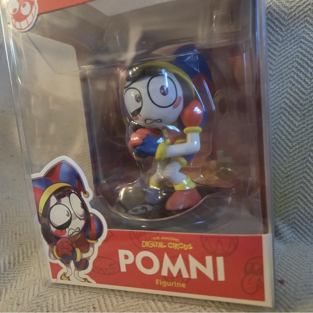 NIB New The Amazing Digital Circus Figure Lot Pomni Caine & Queenie Collectibles - Picture 5 of 9